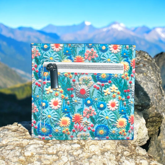 Button Flowers Essential Wallet