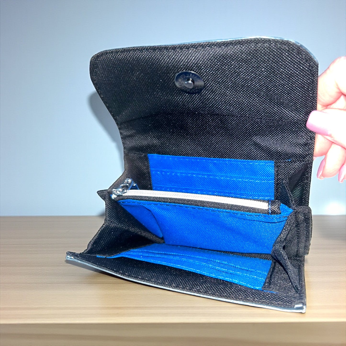 Compact Accordion Wallet