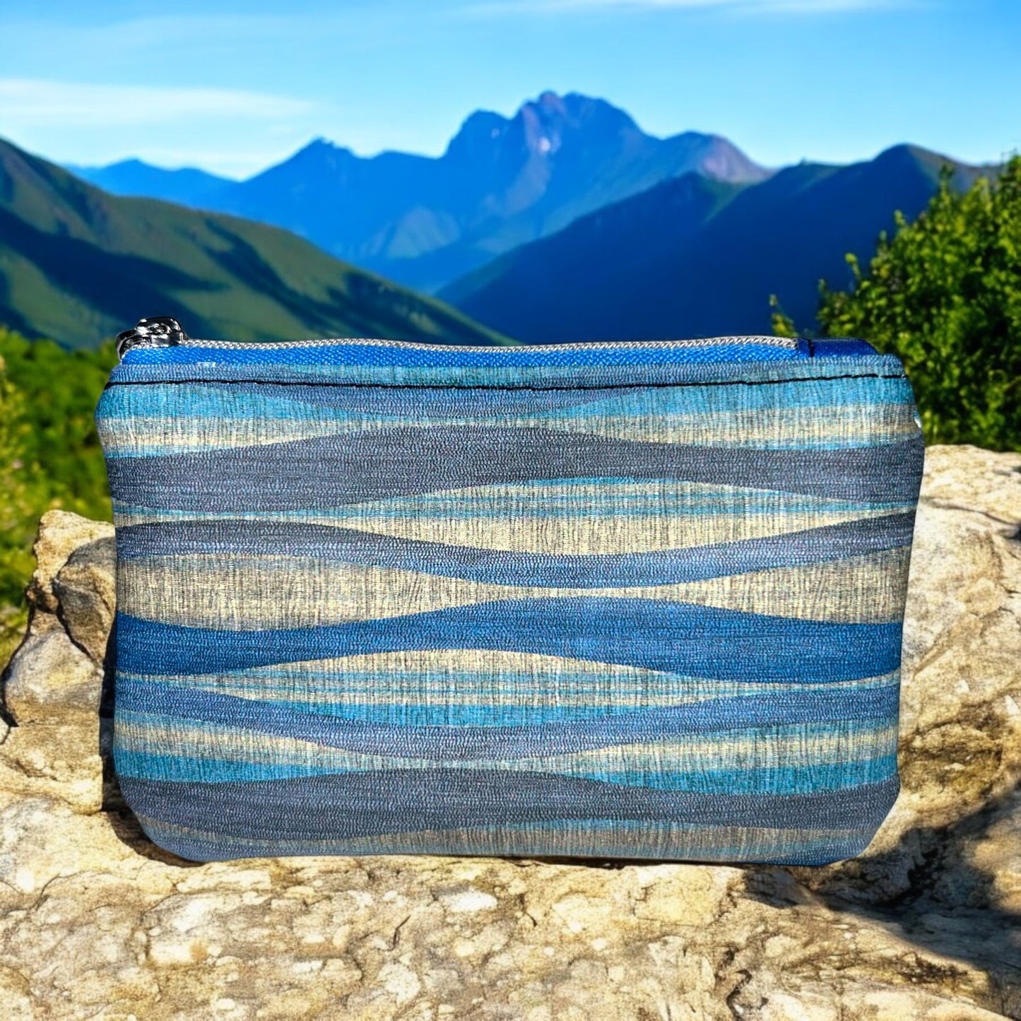 Wavy StripesCoin Pouch (small zipper pouch) (Copy)